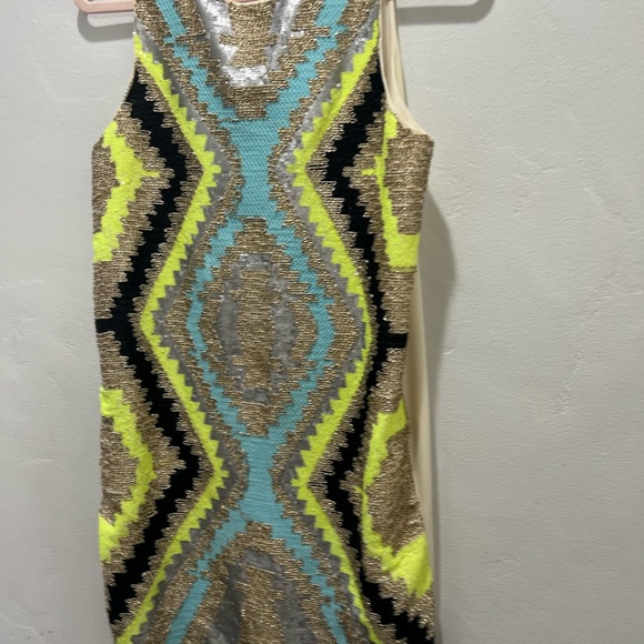 Dress - Picture 2 of 4